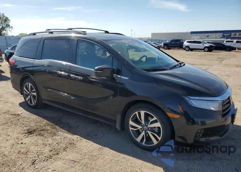 2022 Honda Odyssey Touring z USA, uszkodzony, nr VIN 5FNRL6H80NB063054